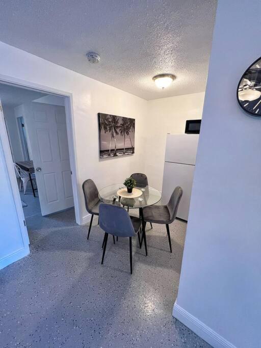 Cozy & Beautiful 1Bd Apartment W/Full Kitchen! Fort Lauderdale Eksteriør bilde