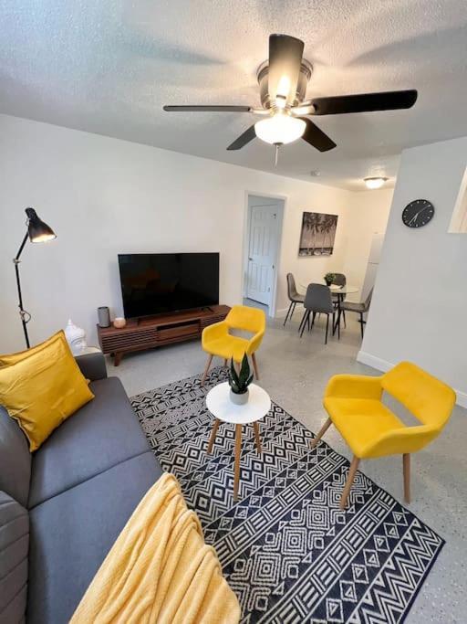 Cozy & Beautiful 1Bd Apartment W/Full Kitchen! Fort Lauderdale Eksteriør bilde